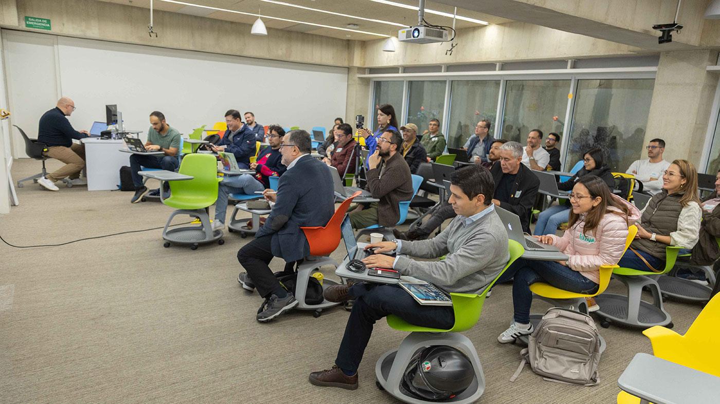 Público asistente al taller Agentes Inteligentes al servicio del emprendedor 