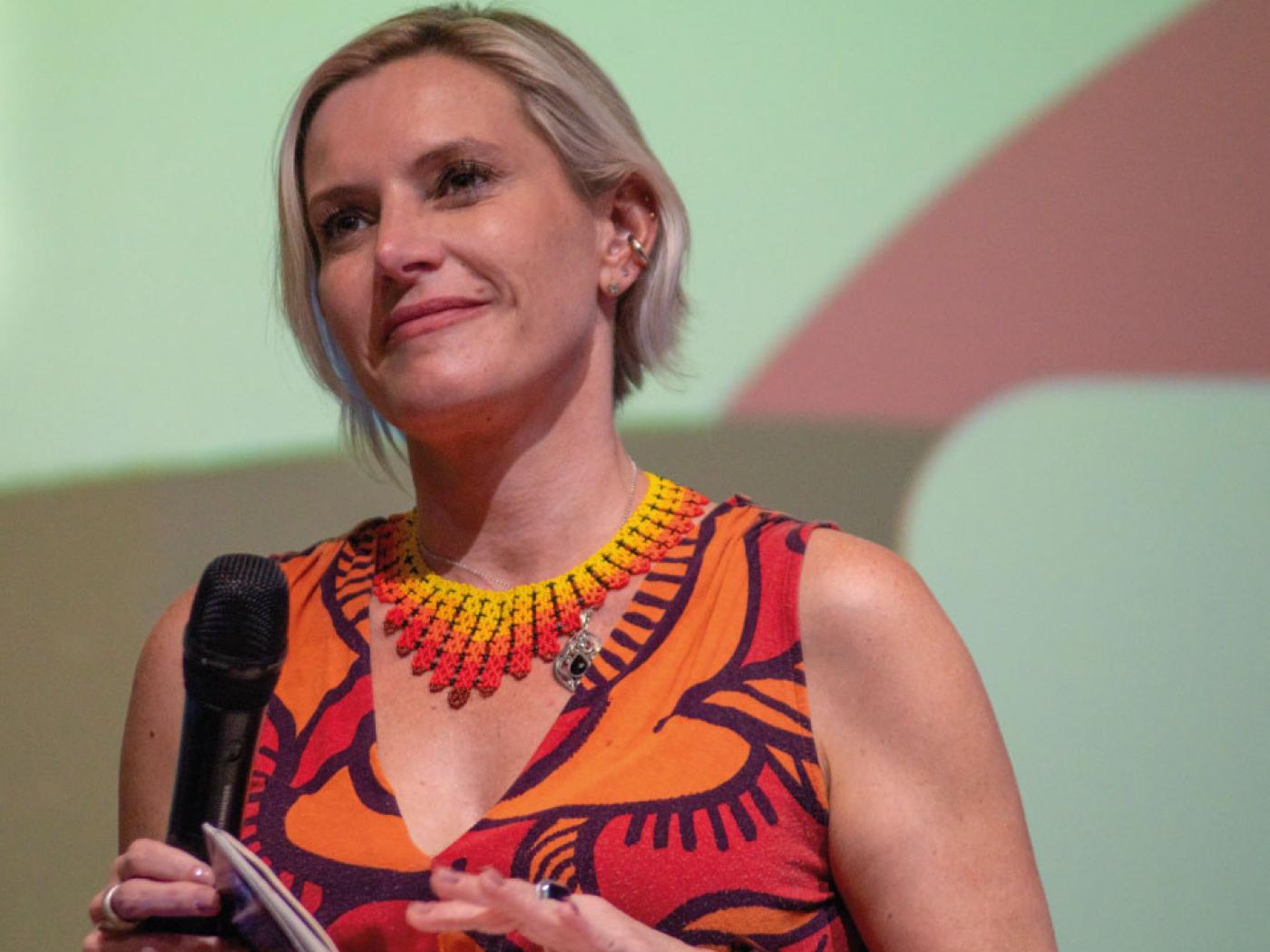 Andrea Cote Botero - Poeta Alumni Uniandes